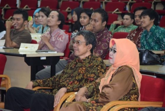 Ujian-Terbuka-Doktor-Bambang-Suharto-Kajian-Pariwisata-8-560x376.jpg